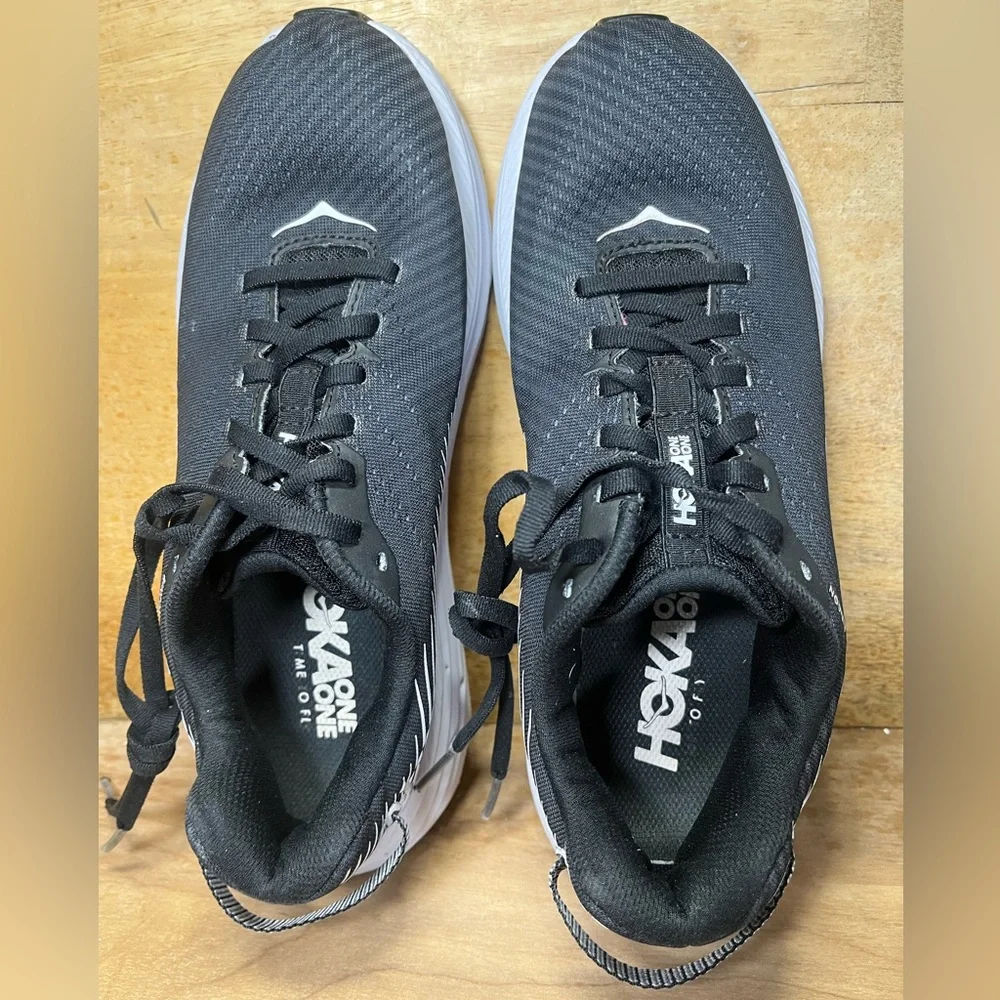 Hoka One One Rincon 2 LIGHTWEIGHT Womens Size 8.5 Running Shoes Sneakers Black - Picture 10 of 15